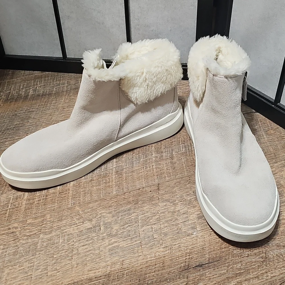 Cole Haan Off-White Fur-Lined Grandseries Waterproof Zippered Boots Size 11